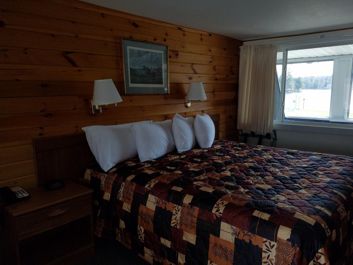 Clark'S Beach Motel โอล์ ฟอร์จ ภายนอก รูปภาพ