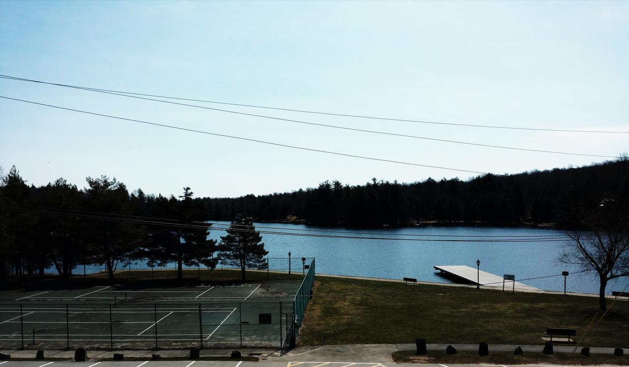Clark'S Beach Motel โอล์ ฟอร์จ ภายนอก รูปภาพ